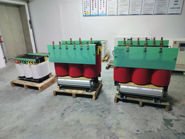 泰宁KS11-1000KVA矿用变压器